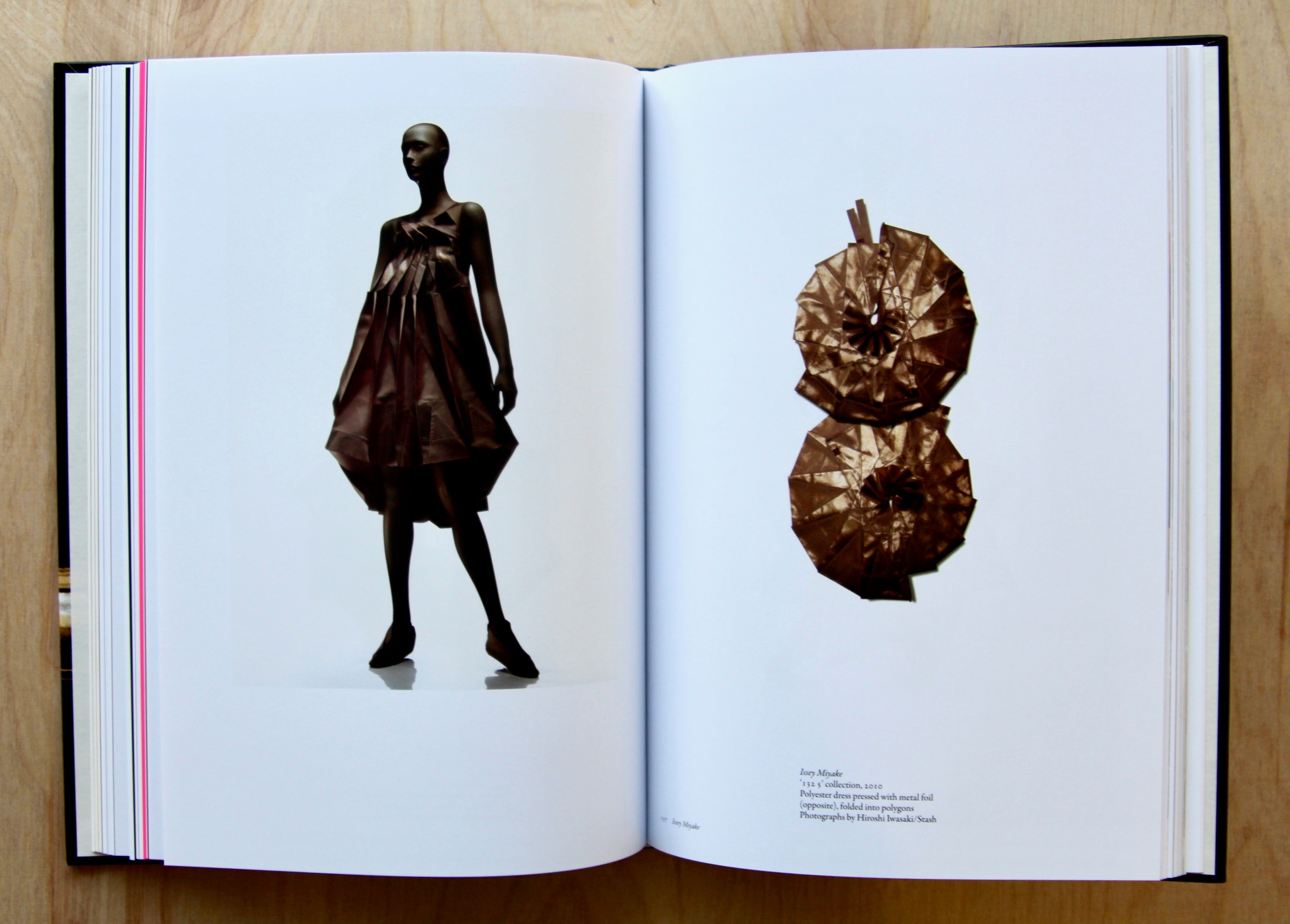 30 Fiction Books collection 現代文学コレクション FUTURE BEAUTY: 30M YEARS OF JAPANESE FASHION edited by